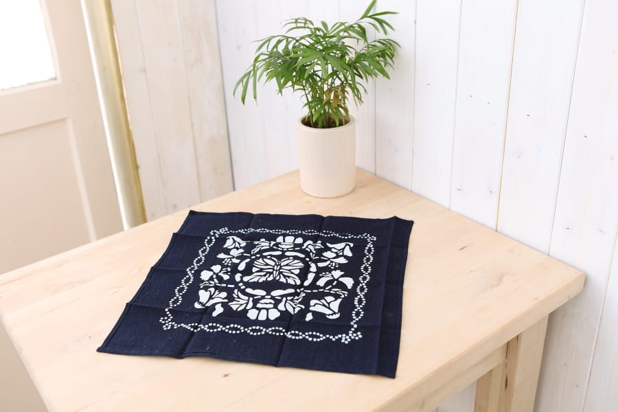 蝶戀花方巾42*42CM