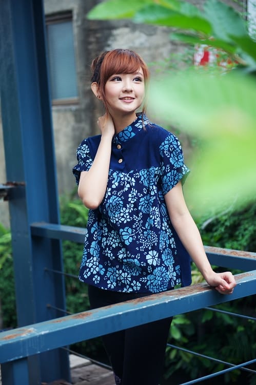 藍染大玫瑰上衣