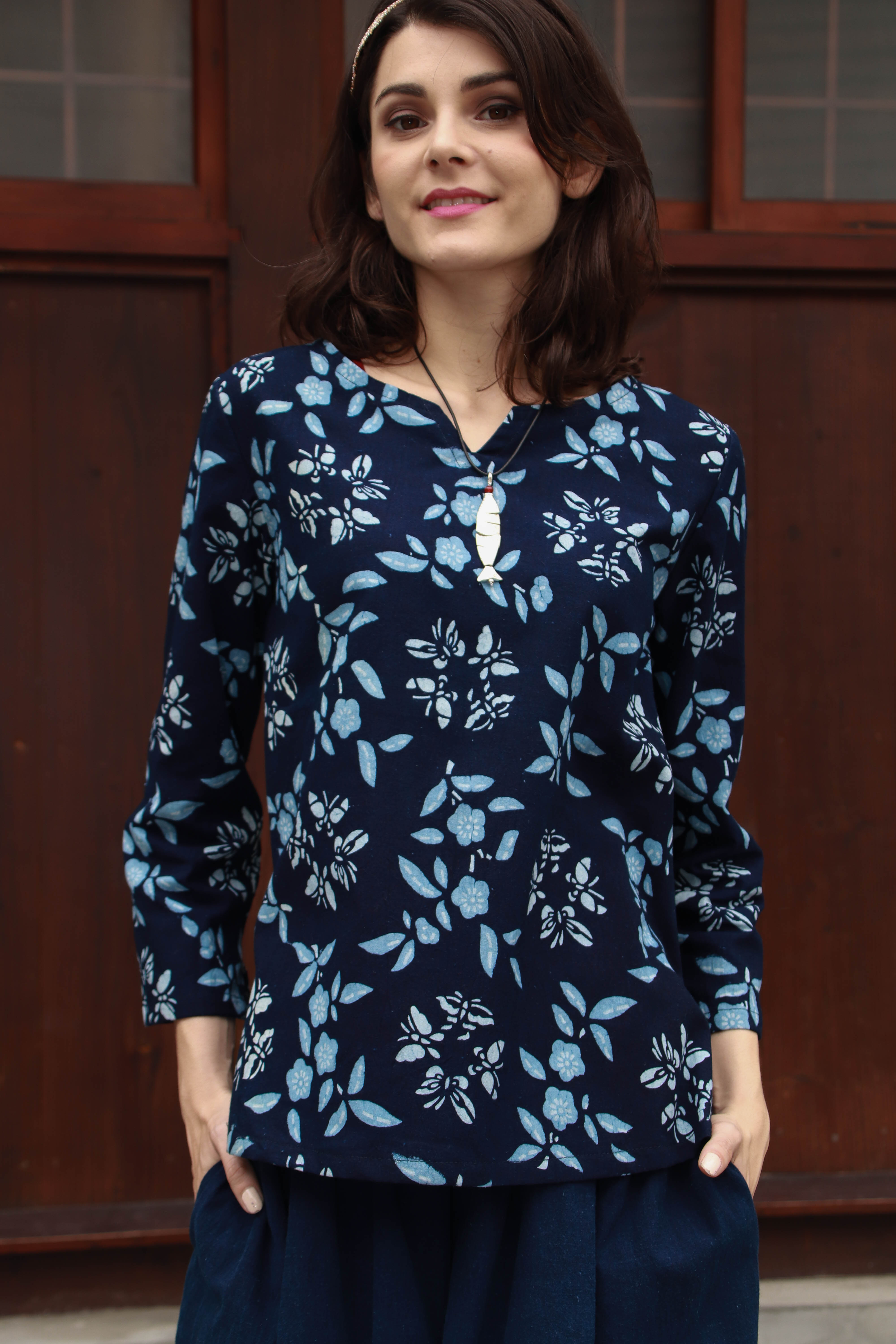藍染蝴蝶紛飛長袖上衣