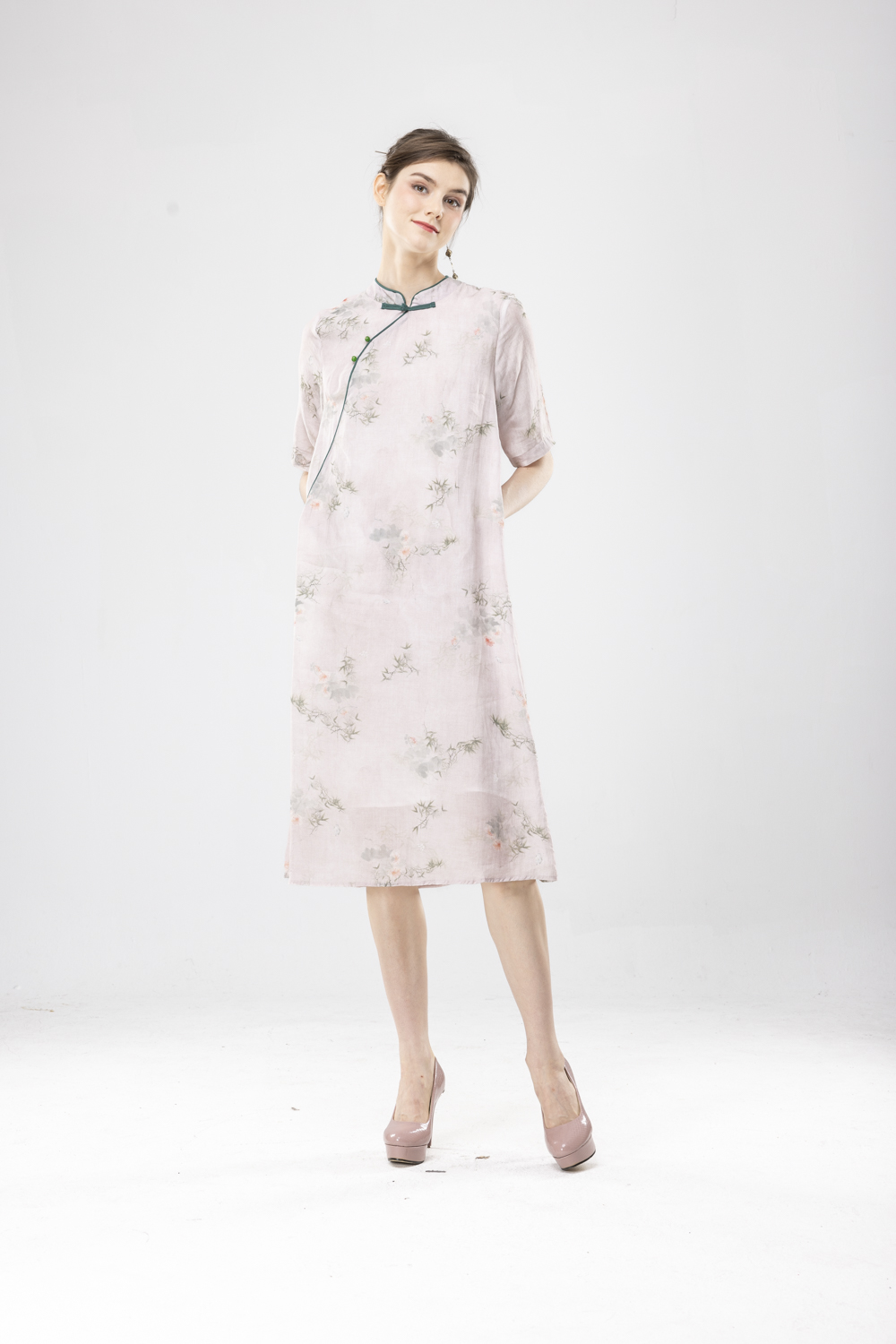 苧麻粉麗五分袖旗袍