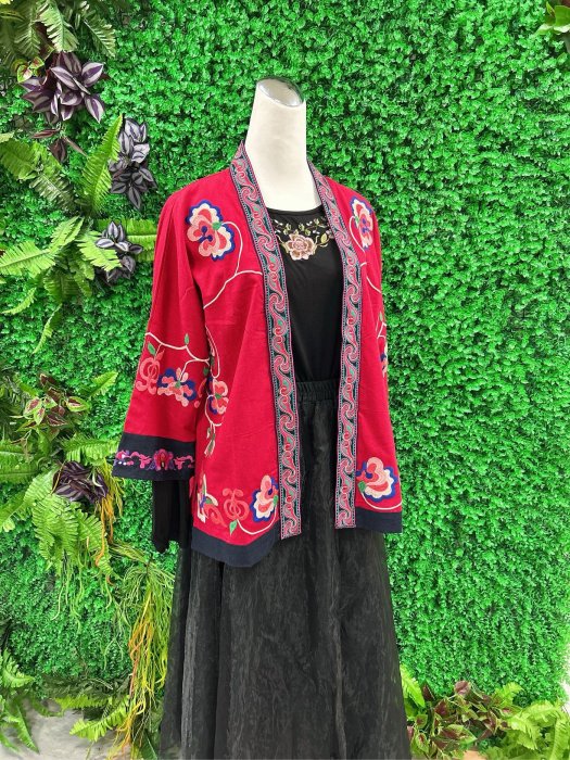 亞麻繡花外套～最後一件三峽