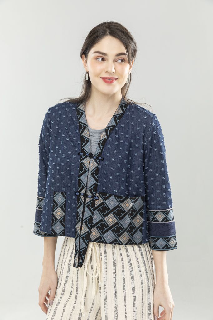 仿彞族繡花外套Ｆ永樂最後一件