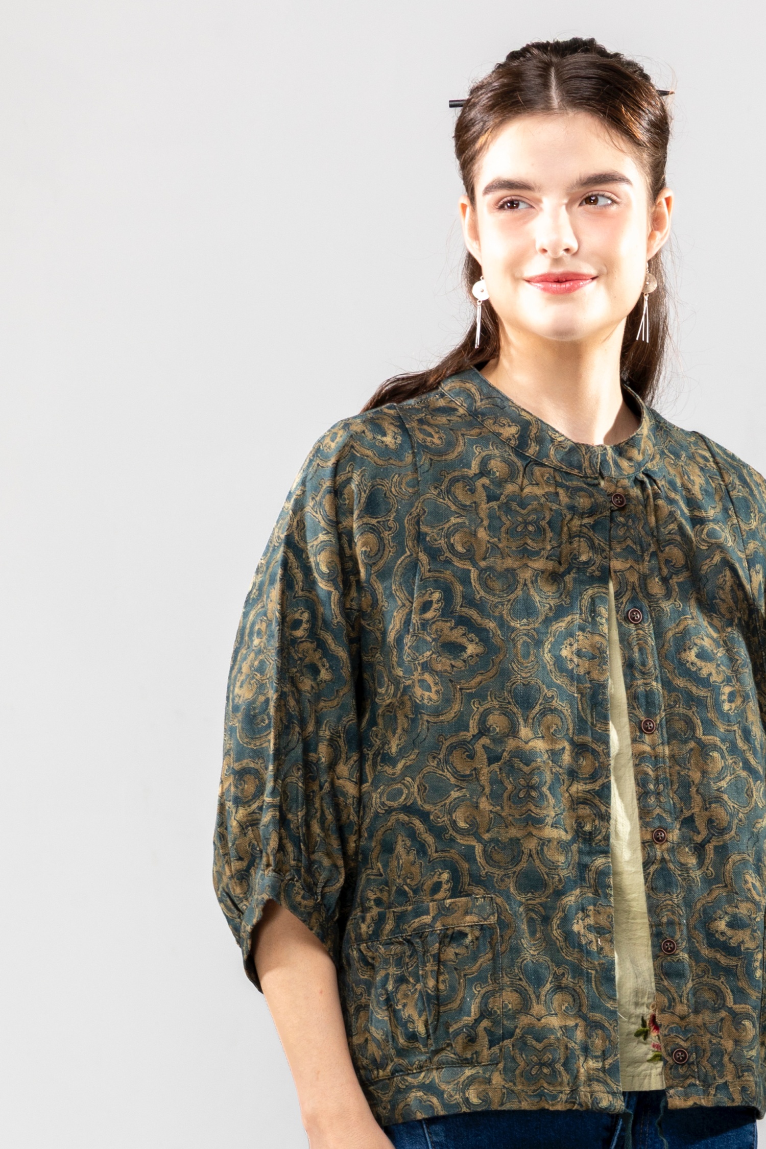 唐綠緹花棉外罩衫襯衫