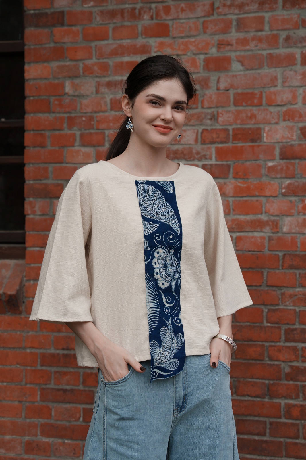 蠟染不規則上衣-F僅一件