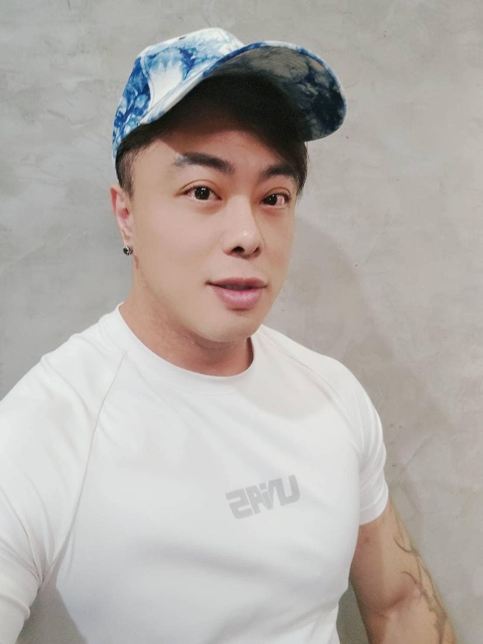 男生戴